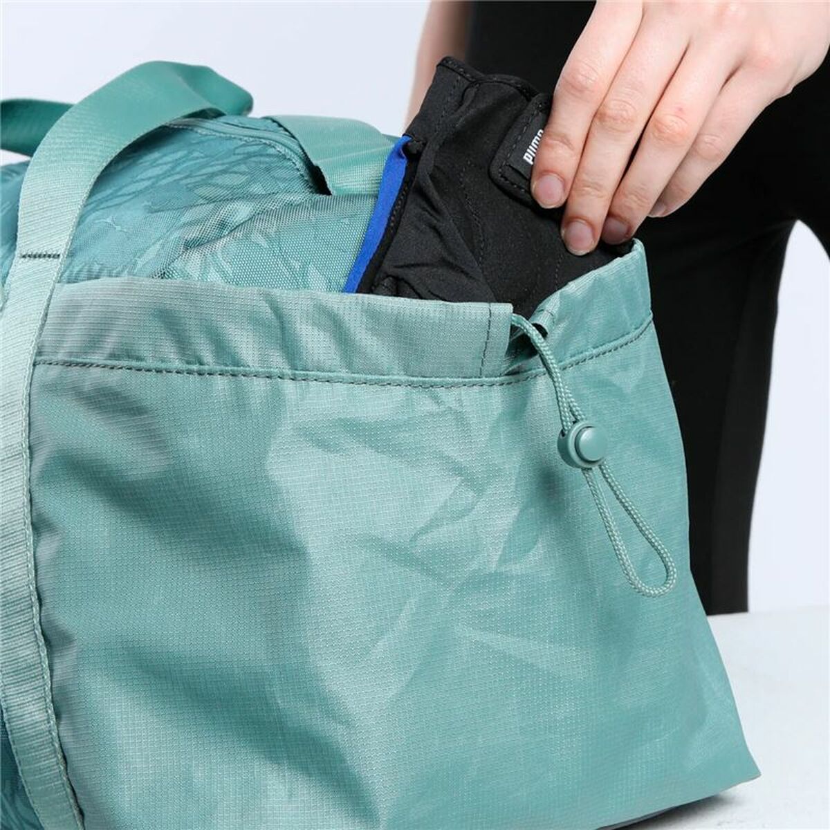 V2H3F03000C3AED7CCAF86DB9C3C2061250R6449323P5