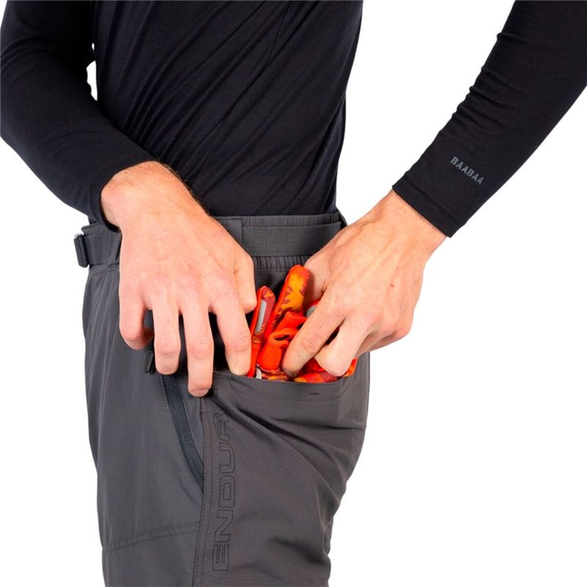 V2HD1CA6FC103658409CFBFB4EAE4F0D586R7637586P6