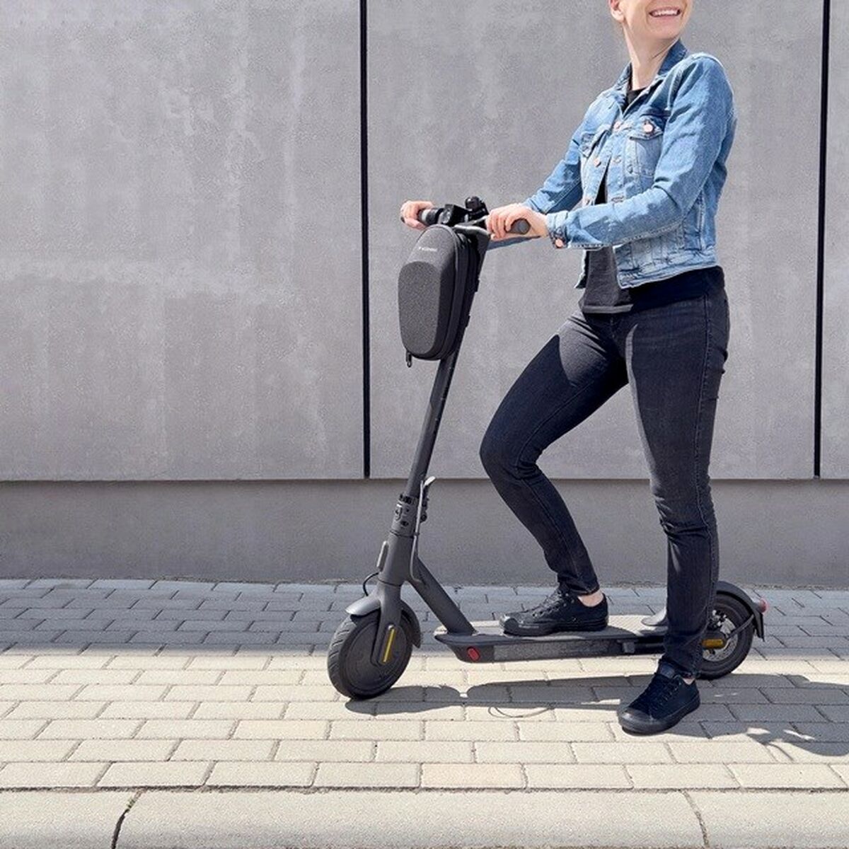 V2HFF85A8E470872B38FB0521DB4E6D20A7R6468118P10