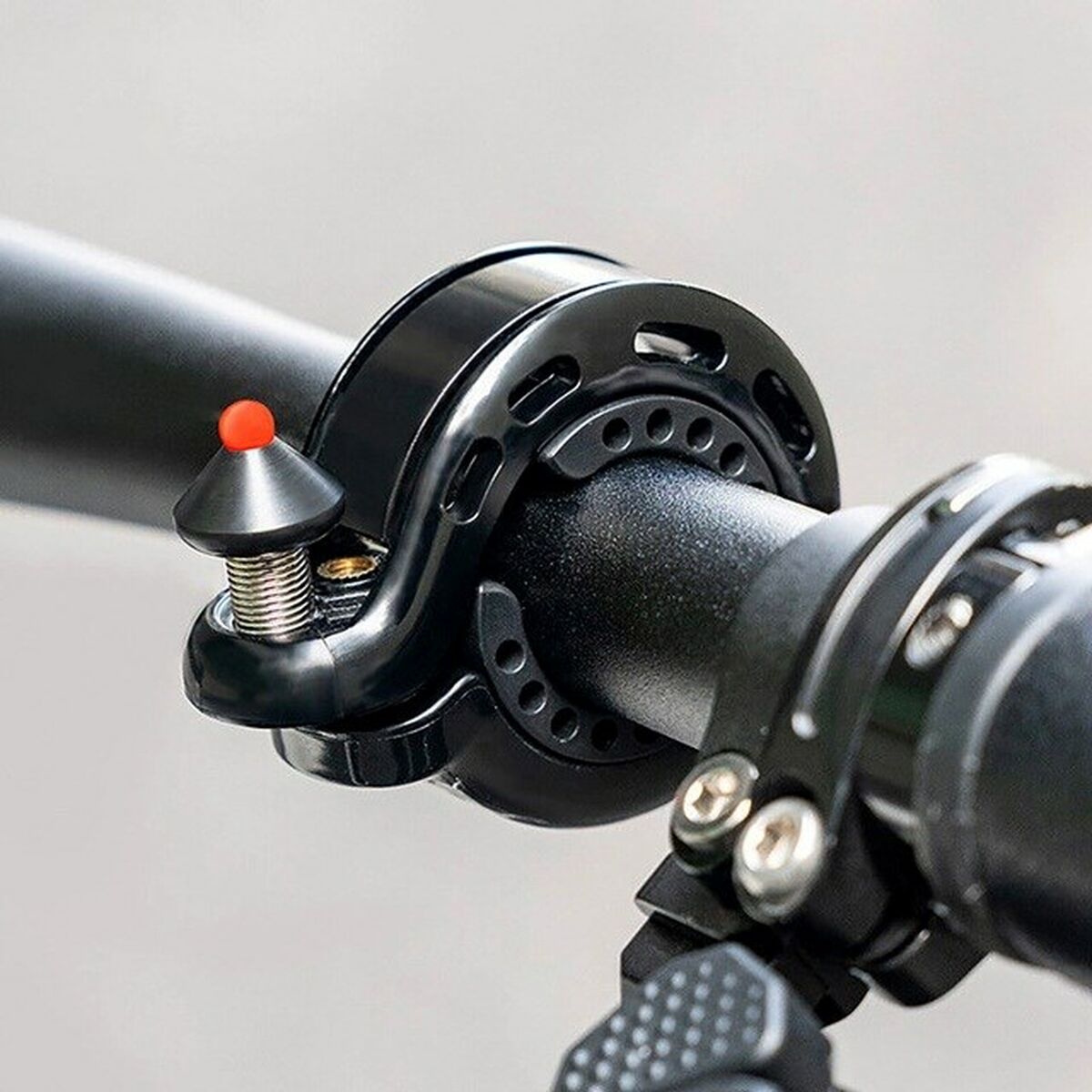 V2H8B651315730553EBBA7A73ADF42A17E0R6464803P3