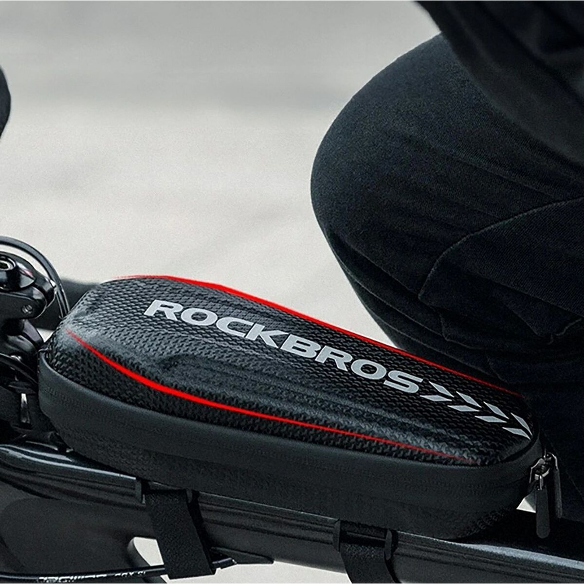 V2HF71E95259FD6C9FB94F1875DA286AFF8R6468209P3