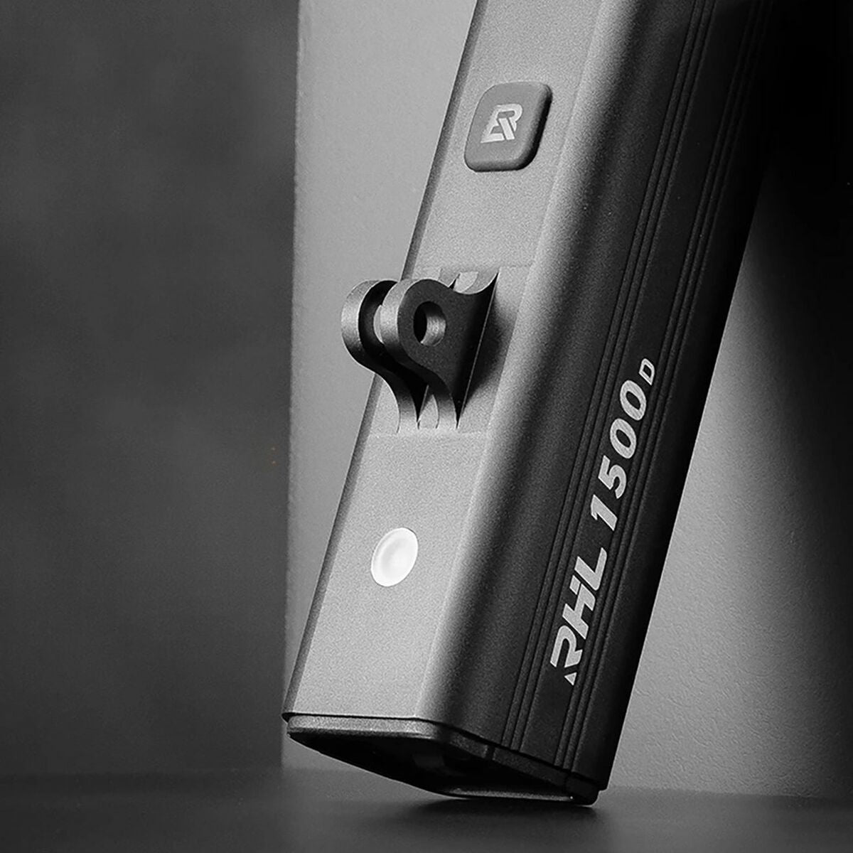 V2H8E8E37BEB7D8F91542641E165652DC4AR6468403P7