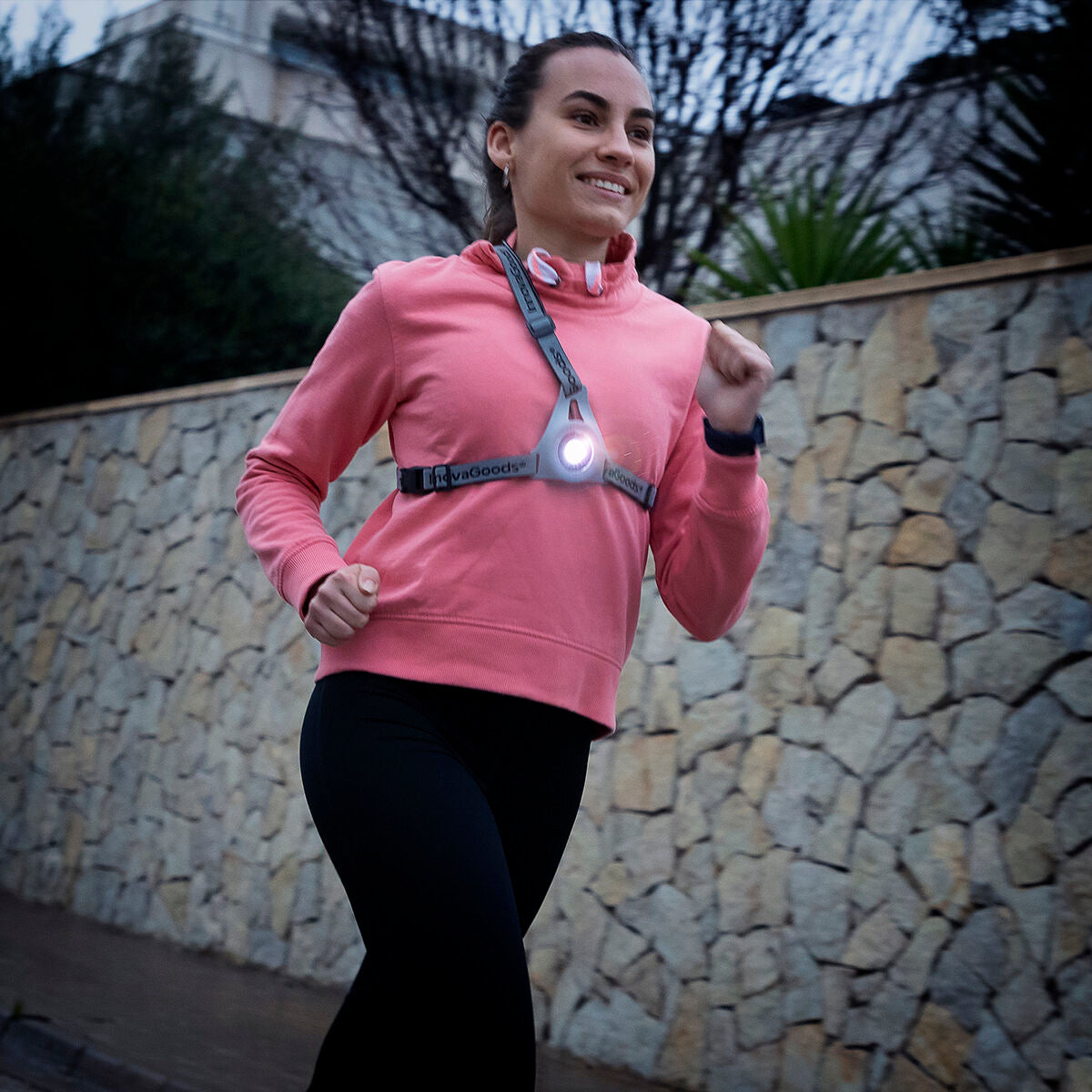 V11H936446425C502BBCFCE5D9D2A1919FC8R4407106P1